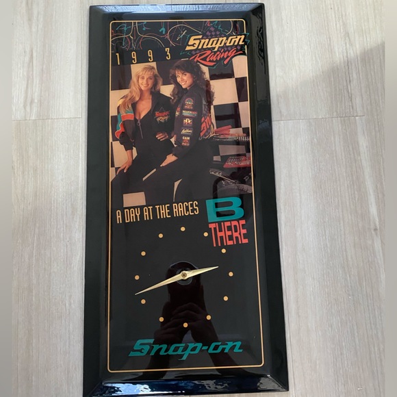 Snap-on A Day at the Races 97 時計 Vintage | Wall Decor | Vintage 993 Snapon Racing Clock | Poshmark